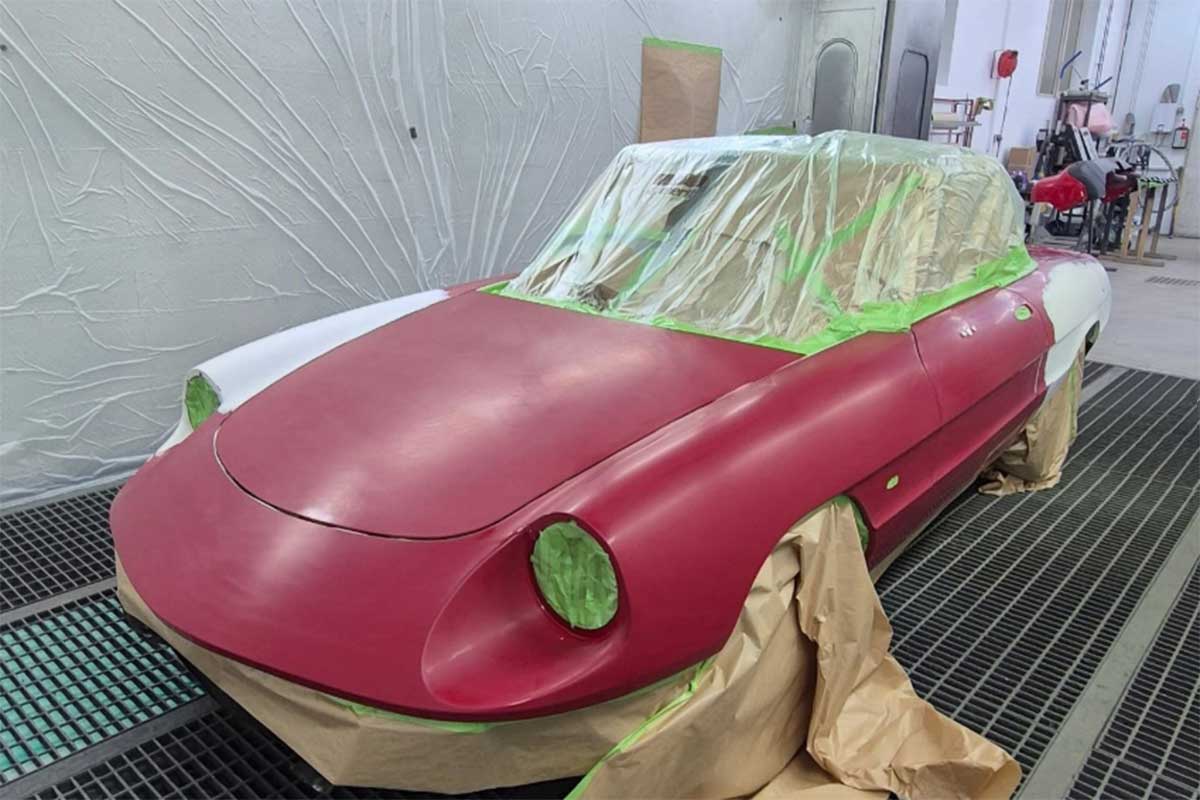 Auto wird lackiert
